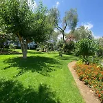 Cris House, Arroyo De La Miel