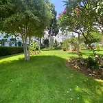 Cris House, Arroyo De La Miel